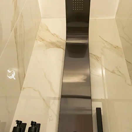 Maison 1800 Apartment *