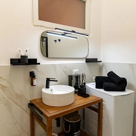 Maison 1800 * Torino