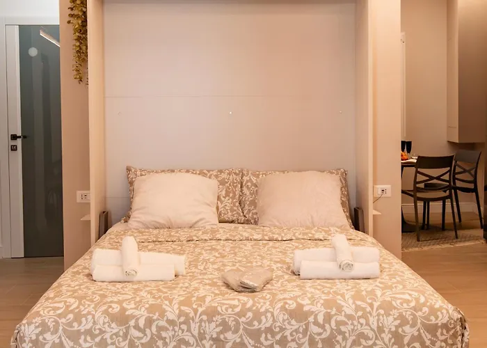 Maison 1800 Apartman *
